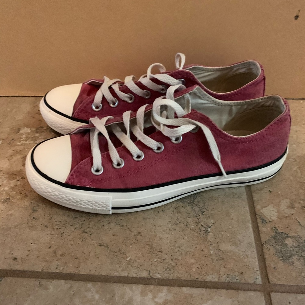 Pink Converse, preowned - Picture 3 of 7